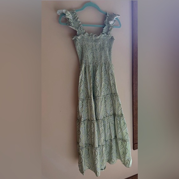 Hill House Dresses & Skirts - Hill house midi dress. Size xxs. Fits xs&s!
